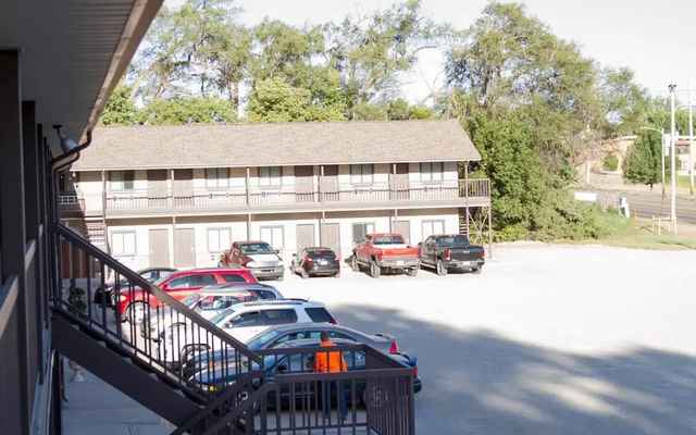 Cottonwood Inn