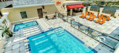 Ramada Plaza Resort and Suites Orlando International Drive