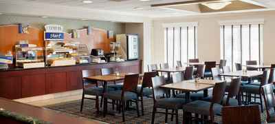 Holiday Inn Express Middletown/newport