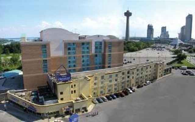 Baymont Inn and Suites Niagara Falls