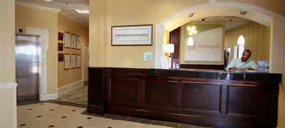 Holiday Inn Charleston-Riverview