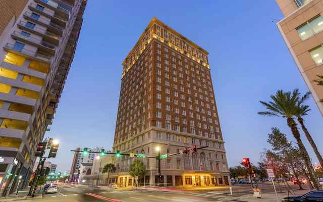 Hotel Flor Tampa Downtown, Tapestry Collection by Hilton