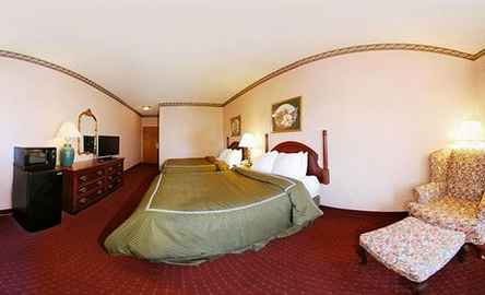 Comfort Suites Inn At Ridgewood Farm