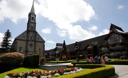 Pacote de Viagem - Serra Gaúcha (Caxias do Sul + Gramado ou Canela) - 2024