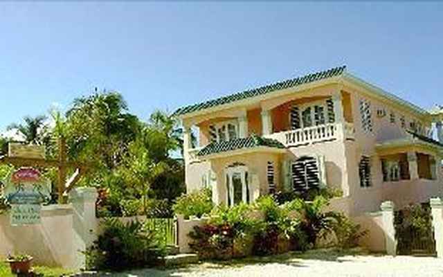 Dos Angeles Del Mar Bed and Breakfast