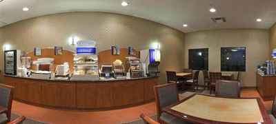 Holiday Inn Express & Suites Ventura Harbor