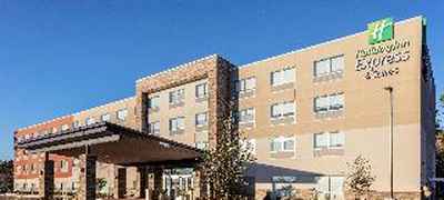 Holiday Inn Express & Suites WILMINGTON WEST - MEDICAL PARK