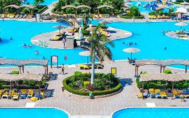 Hawaii Caesar Dreams Resort and Aqua Park - Families and Couples