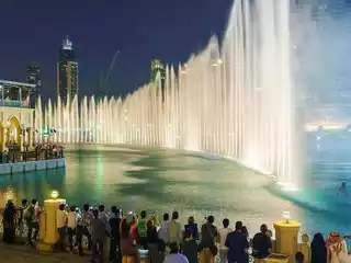 Descubra Dubai à noite
