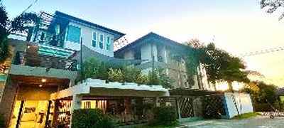 Sivana Place