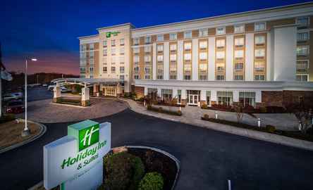 Holiday Inn Hotel & Suites Memphis - Wolfchase Galleria, an IHG Hotel
