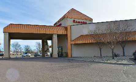 Ramada Sioux Falls Airport Hotel & Suites