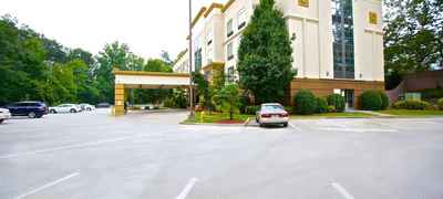 Holiday Inn Express Atlanta Ne - I-85 Clairmont