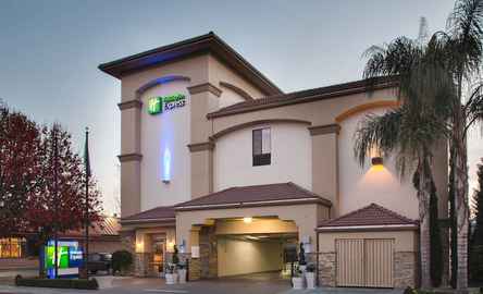 Holiday Inn Express Redwood City-Central, an IHG Hotel