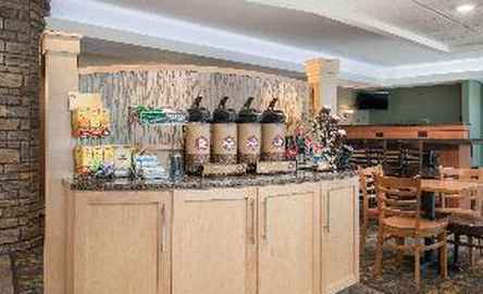AmericInn Hotel & Suites Hartford