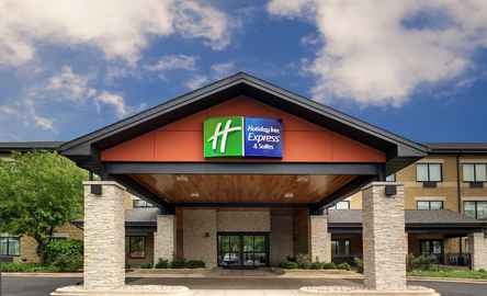 Holiday Inn Express & Suites Aurora - Naperville, an IHG Hotel
