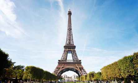 Eiffel Tower Ticket 2nd Floor with Priority Access and Audio Guide