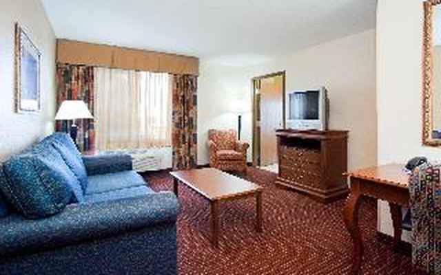 Holiday Inn Express & Suites Salt Lake City-Airport East