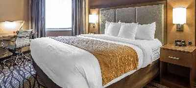 Comfort Inn & Suites Market - Airport