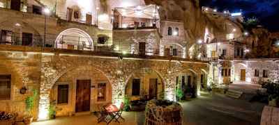 Hera Cave Suites