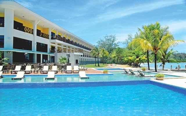 Playa Tortuga Hotel & Beach Resort