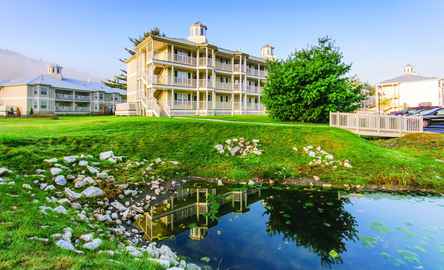 Holiday Inn Club Vacations Oak n’ Spruce Resort in the Berkshires, an IHG Hotel