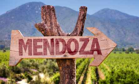 Pacote - Mendoza (Argentina) - Voo + Hotel + Ingresso a vinícola - 2025