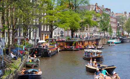 Amsterdam's Jordaan District Walking Tour - Private