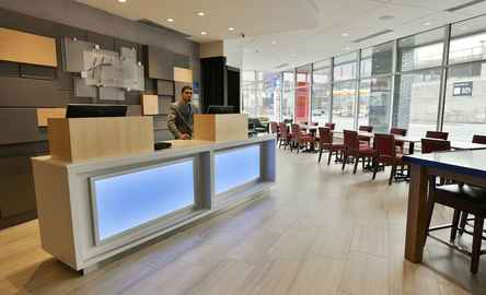 Holiday Inn Express & Suites JERSEY CITY - HOLLAND TUNNEL