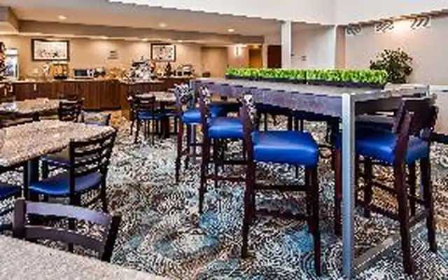 Best Western Plus Liverpool-Syracuse Inn & Suites