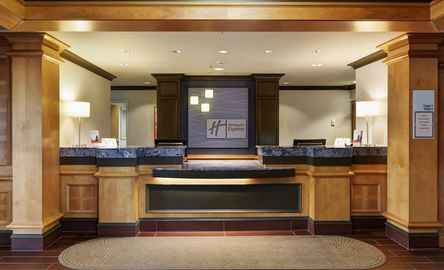 Holiday Inn Express Hotel & Suites Warwick-Providence (Arpt), an IHG Hotel