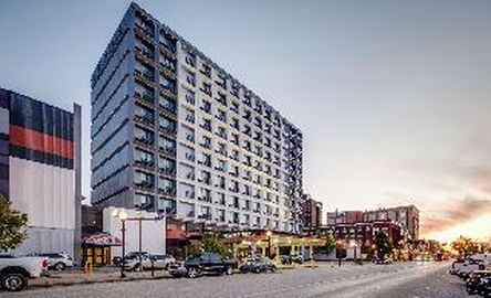 Pullman Plaza Hotel