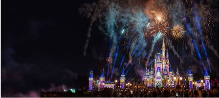 Disney selected Walt Bob iger parques temáticos