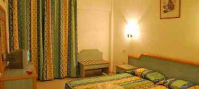 Karawan Beach & Resort Hotel