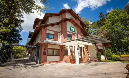 TRI Hotel Lago Gramado