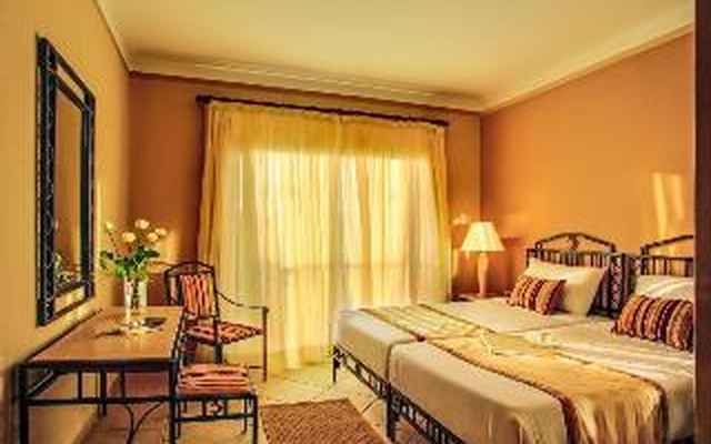 Solymar Ivory Suites