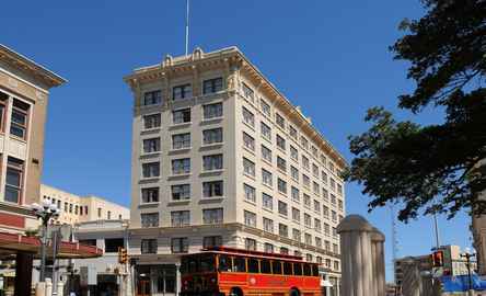 Hotel Indigo Downtown Alamo