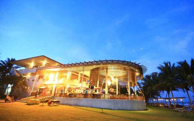 Bansaithong Beach Resort