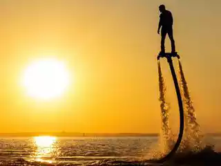 Experiência de flyboard em Dubai