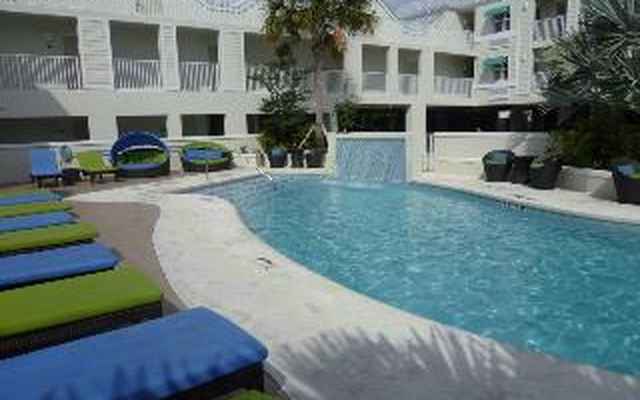 Silver Palms Inn