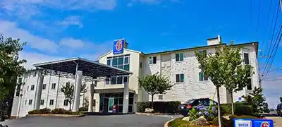 Motel 6