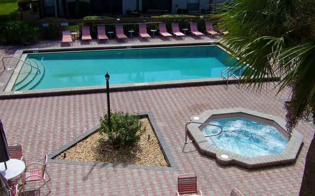 The Seasons Resort