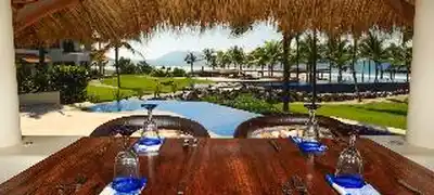 Las Palmas Beachfront Villas