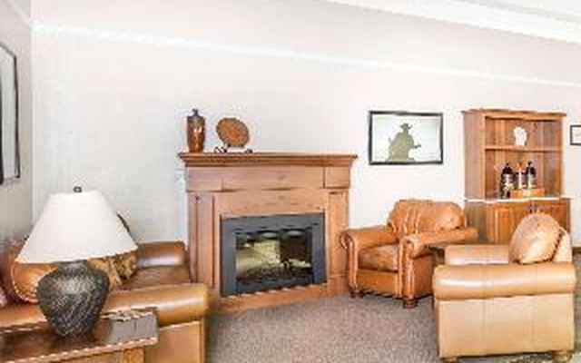Super 8 Salina/Scenic Hills Area