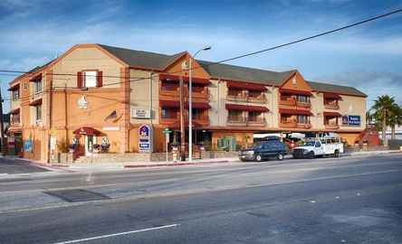 Best Western Harbour Inn & Suites