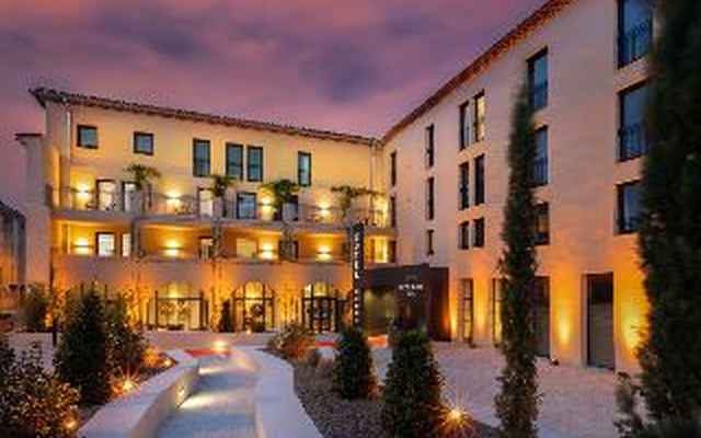 DoubleTree by Hilton Carcassonne