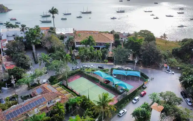 Sailing Hotel