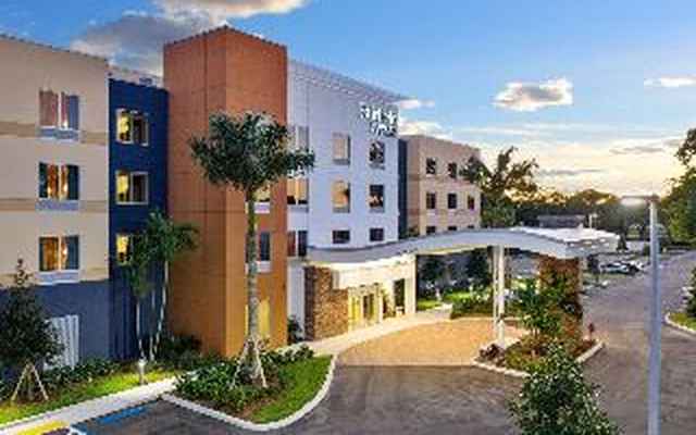 Fairfield by Marriott Inn & Suites Boca Raton Deerfield Beach