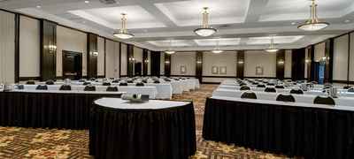 DoubleTree by Hilton Hotel Dallas - Market Center