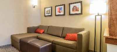 Comfort Suites